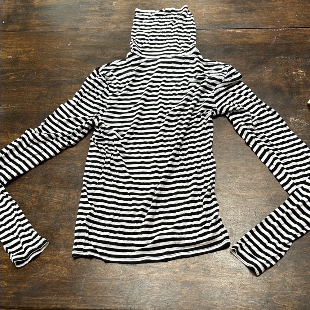 H&M Divided Striped Black and White Turtleneck Top